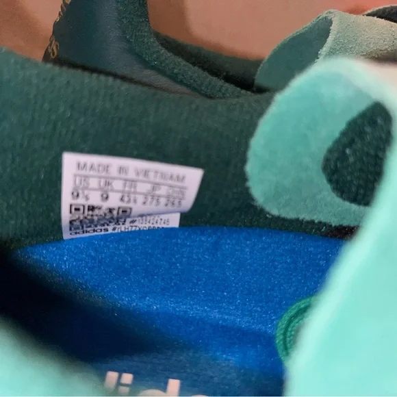 Adidas Campus ADV skate shoes in court green & collegiate green, M:9.5, W:10.5 - Picture 7 of 9